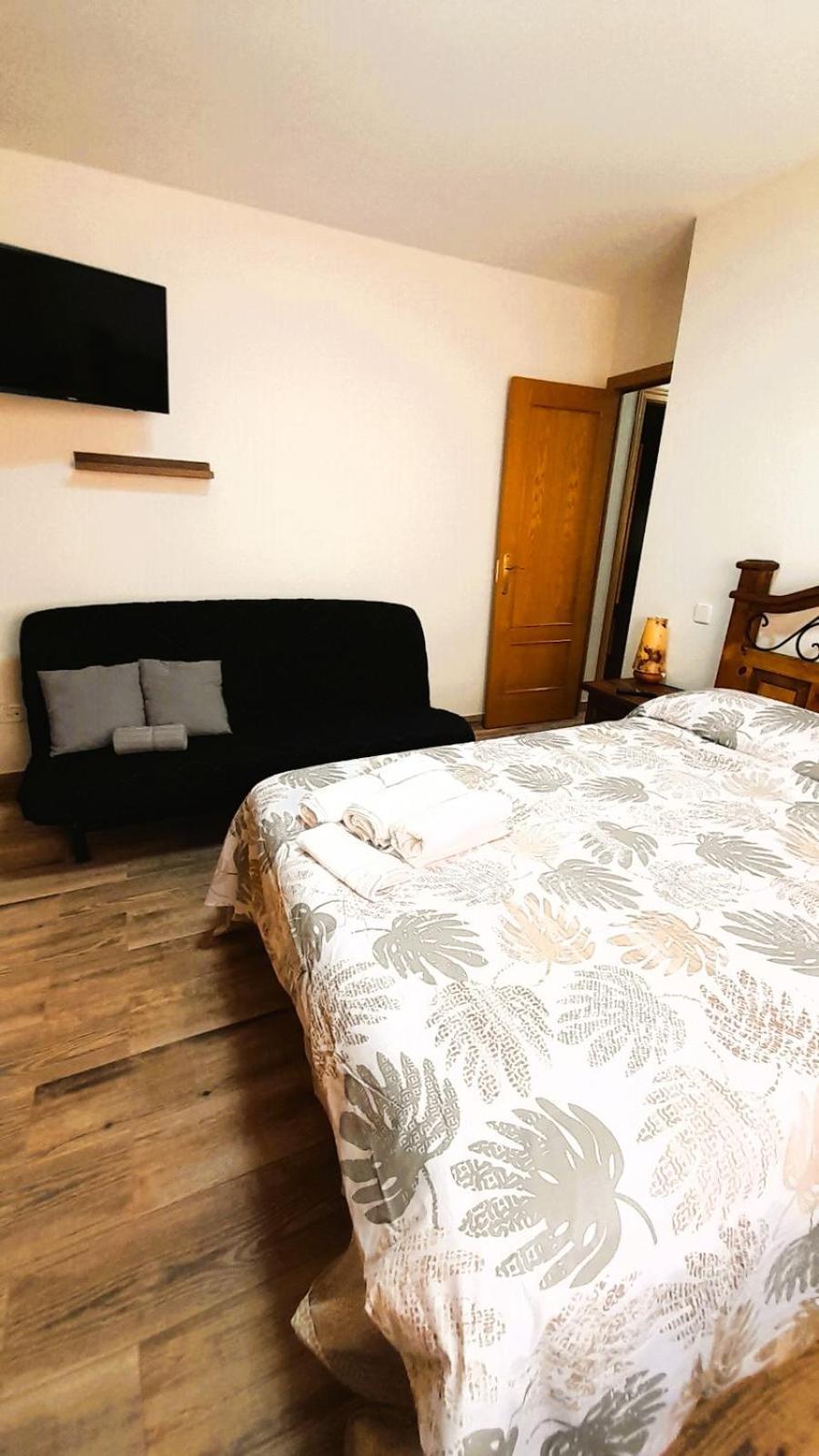 La Casona Appartement Serranillos Buitenkant foto