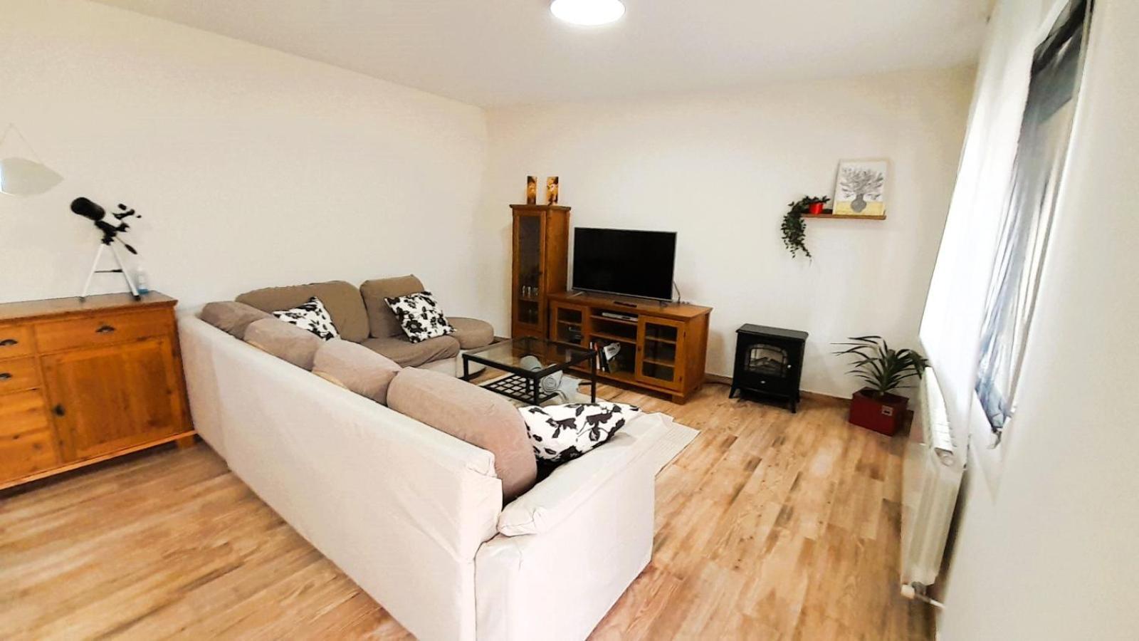 La Casona Appartement Serranillos Buitenkant foto